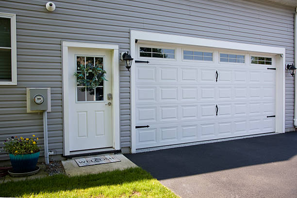 24/7 Emergency Garage Door Panel Replacement experts in Blackwell, OK